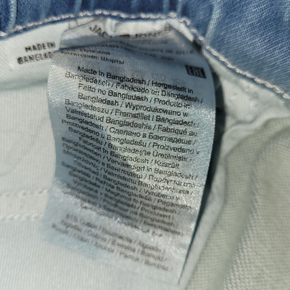 Mens Jack & Jones reg fit jjrick jjdash elast shorts denim light wash - Picture 9 of 14